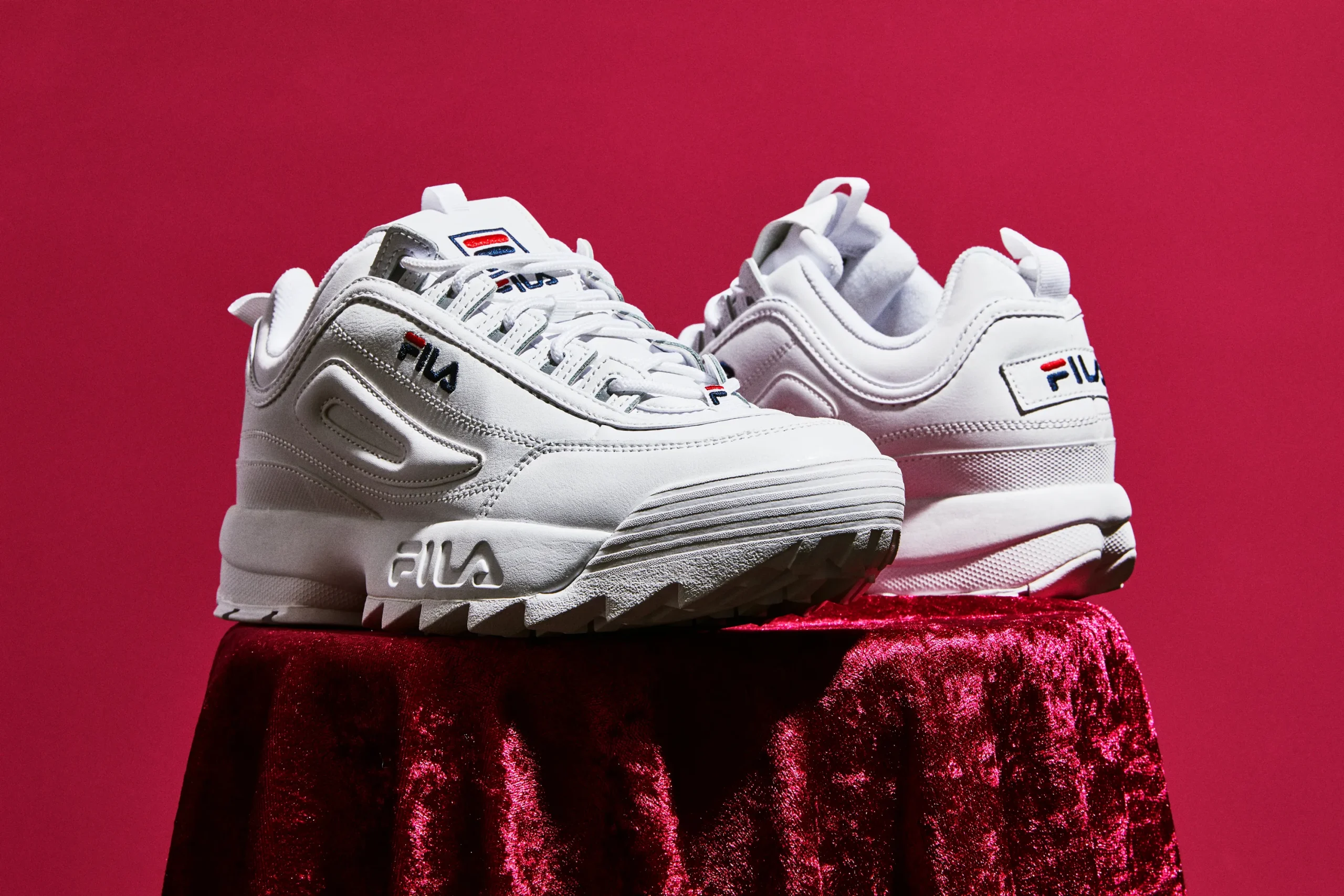 FILA Disruptor: Mengapa Sepatu Chunky Ini Menjadi Pilihan Utama di Dunia Fashion Streetwear?