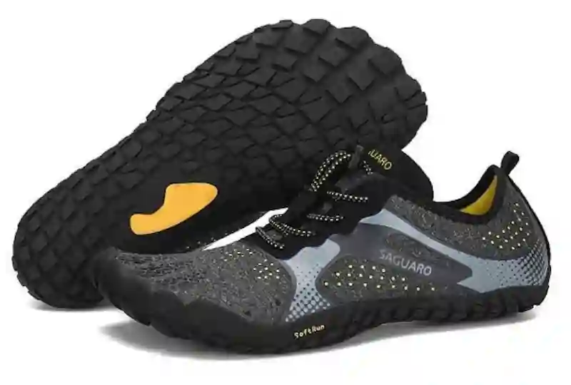 sepatu pantai