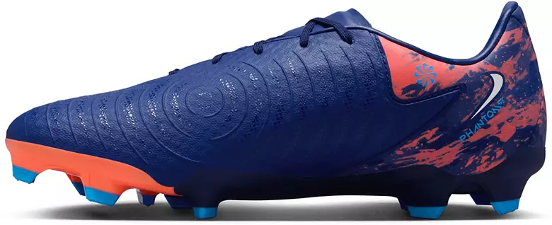 sepatu bola