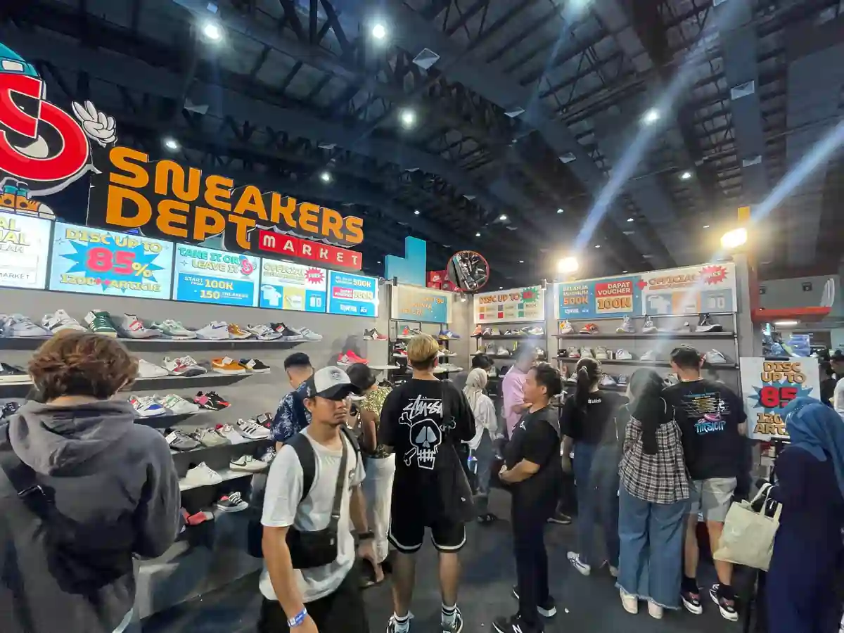 suasana-hari-pertama-urban-sneaker-society