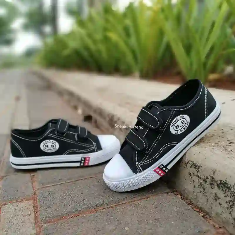 Sepatu Sekolah Anak yang Keren Tanpa Mengorbankan Kesehatan